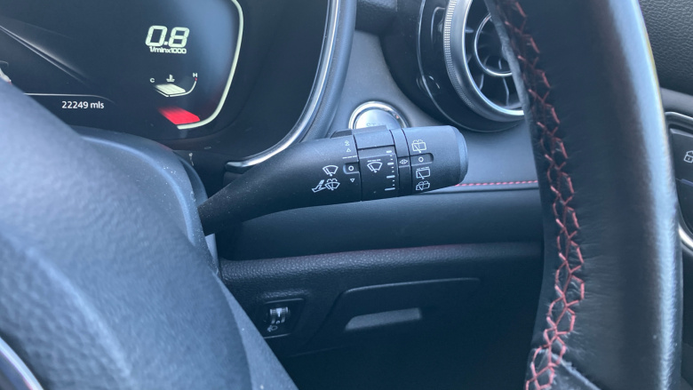 MG HS 1.5 T-GDI Trophy 5dr DCT Petrol Hatchback